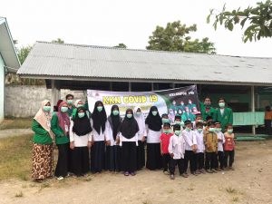 Mahasiswa KKN K-146 Sosialisasi Pencegahan Covid-19 dan Pembagian Masker Gratis Kepada Santri