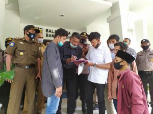Gerakan Pemuda Syariat Islam Menuntut PEMKOT Banda Aceh Tegakkan Syariat Islam, Bukan Mendukung