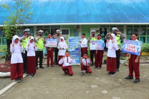 Budayakan Tertib Lalulintas sejak Dini, Sat Lantas Polres Simeulue Sosialisasi ke Sekolah