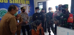 Dandim Bersama Bupati dan Kapolres Tinjau Vaksinasi Masal Pelayanan Publik, Lansia dan Masyarakat