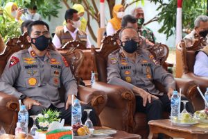 Kabaharkam Polri Tinjau Posko PPKM Mikro di Gampong Lambung Banda Aceh